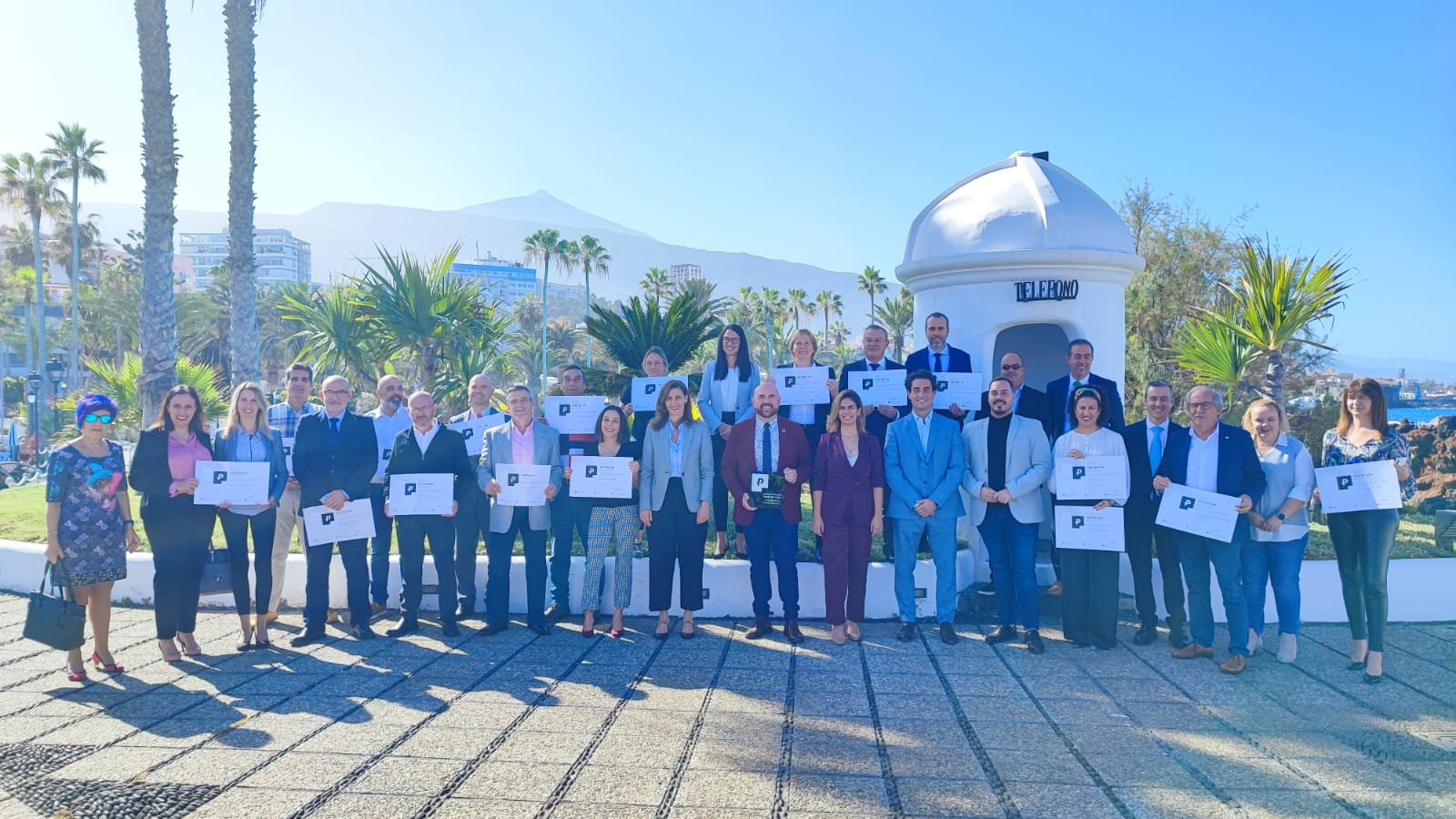 Empresas de la ciudad reciben reconocimiento por su contribución a un Puerto de la Cruz más competitivo 
