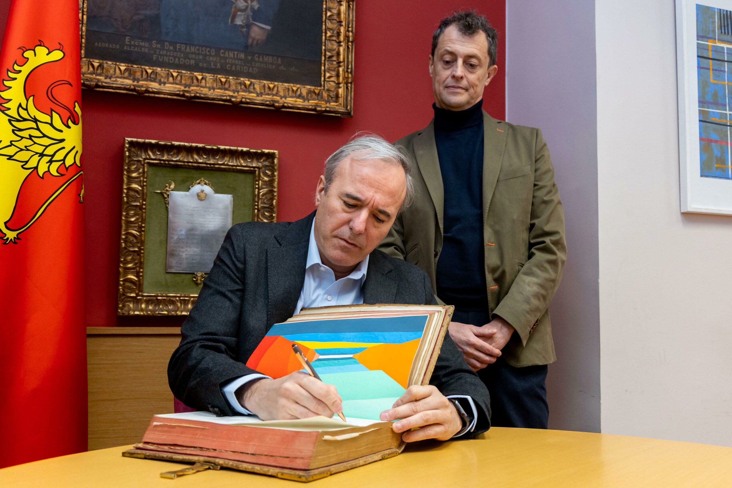 El alcalde felicita a la Fundación La Caridad por su 125 aniversario. Noticia. Ayuntamiento de Zaragoza