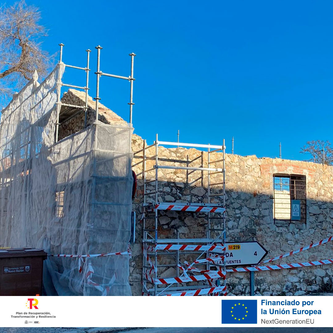 Obras de restauración de cubiertas y fachada norte del Palacio