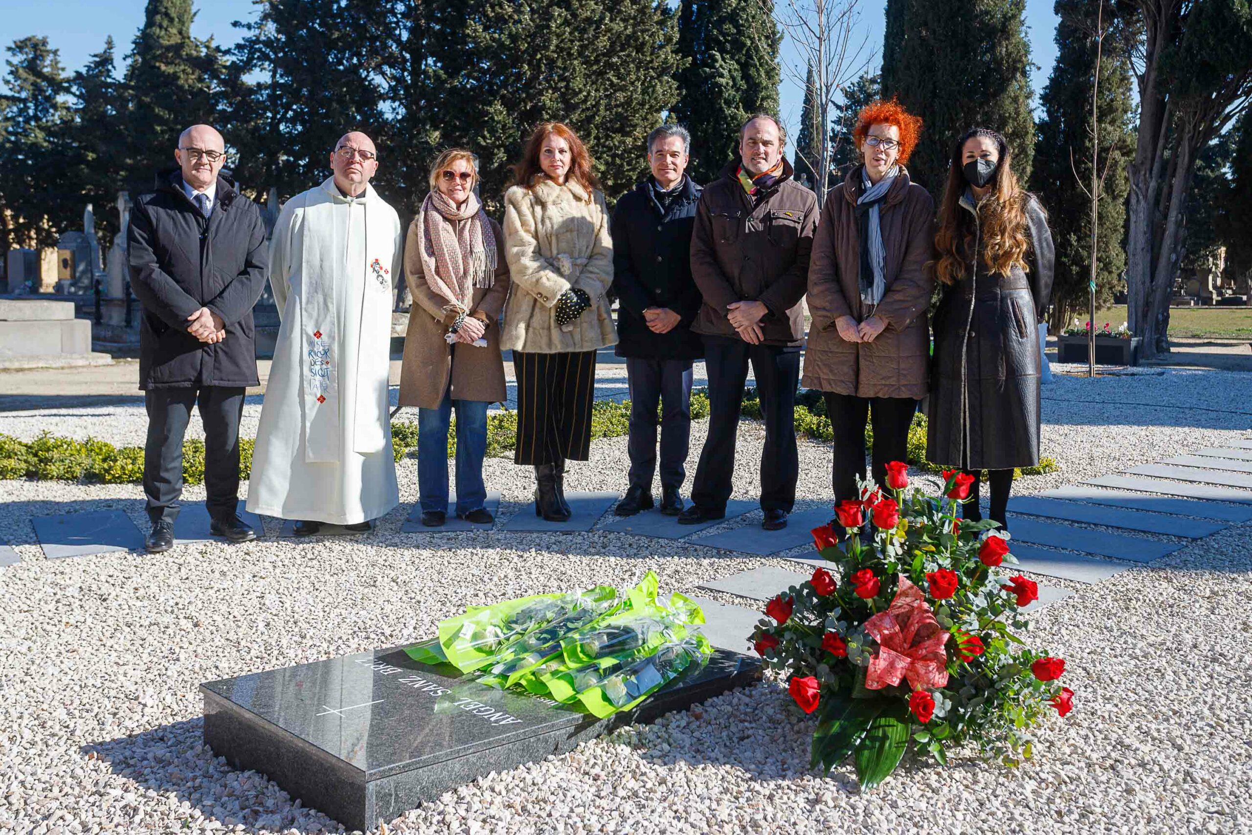 El Cementerio de Torrero conmemora la figura de Ángel Sanz Briz. Noticia. Ayuntamiento de Zaragoza