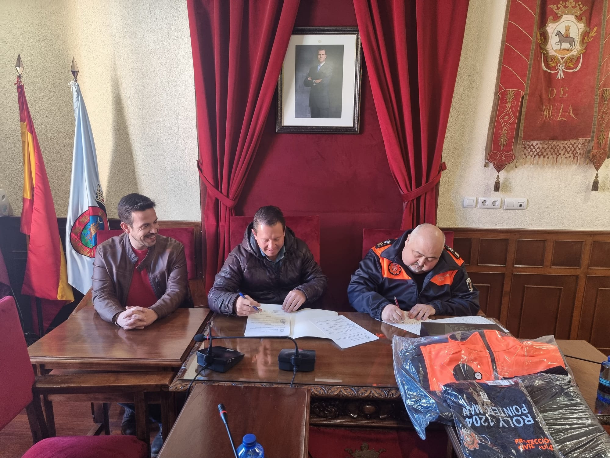 SEGURIDAD CIUDADANA| Firmado el convenio anual con la Agrupación de Voluntarios de Protección Civil de Mula
