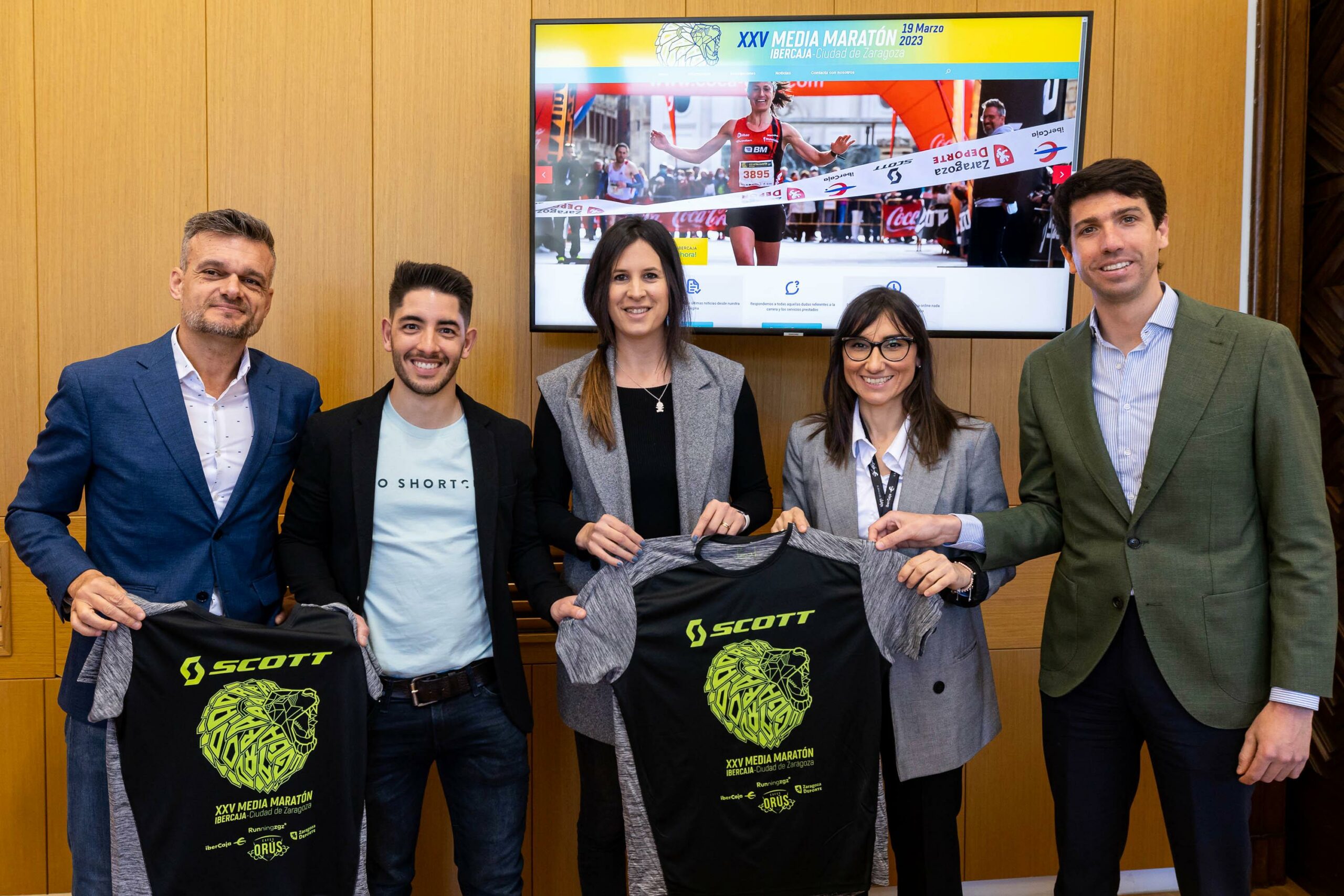 La Media Maratón Ibercaja Ciudad de Zaragoza celebra su 25 aniversario con 3.500 participantes. Noticia. Ayuntamiento de Zaragoza