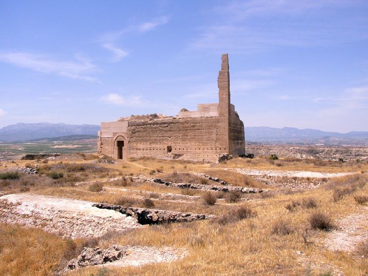 PATRIMONIO| El Ayuntamiento de Mula llega a un acuerdo para la adquisición del Castillo de Alcalá (Puebla de Mula)