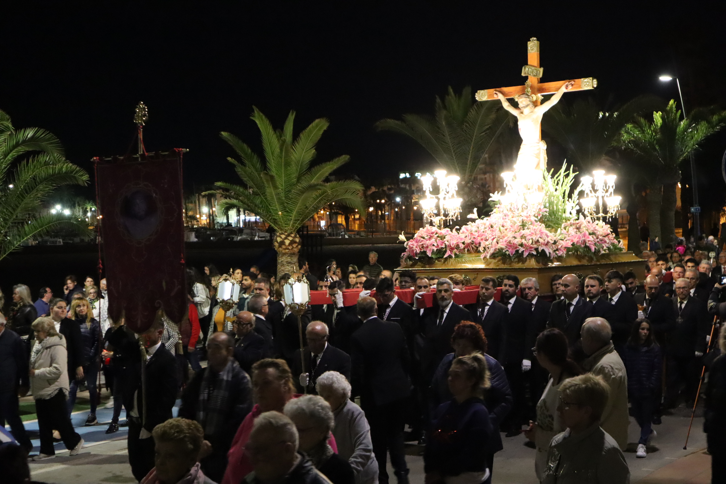 El Santísimo Cristo del Mar Menor recorrió las 14 estaciones del Vía Crucis