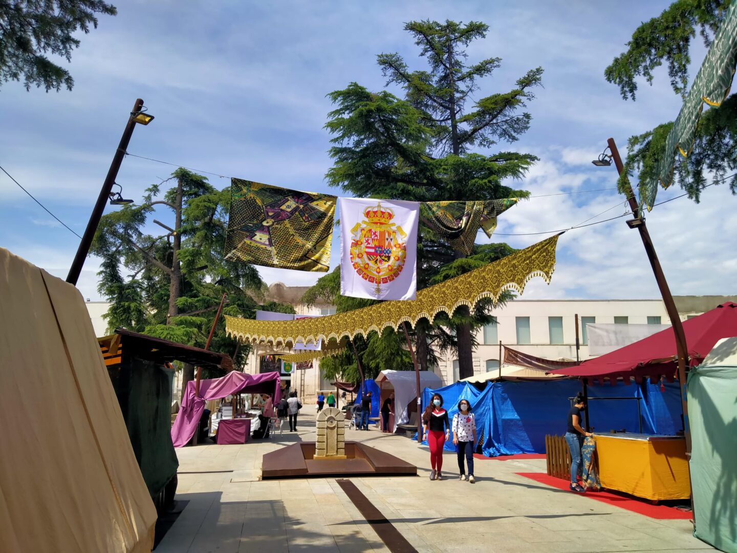 La plaza de España acogerá el II Mercado Goyesco ‘Fernandino’, con 80 puestos artesanos, música, teatro y zona de juegos para los/as niños/as