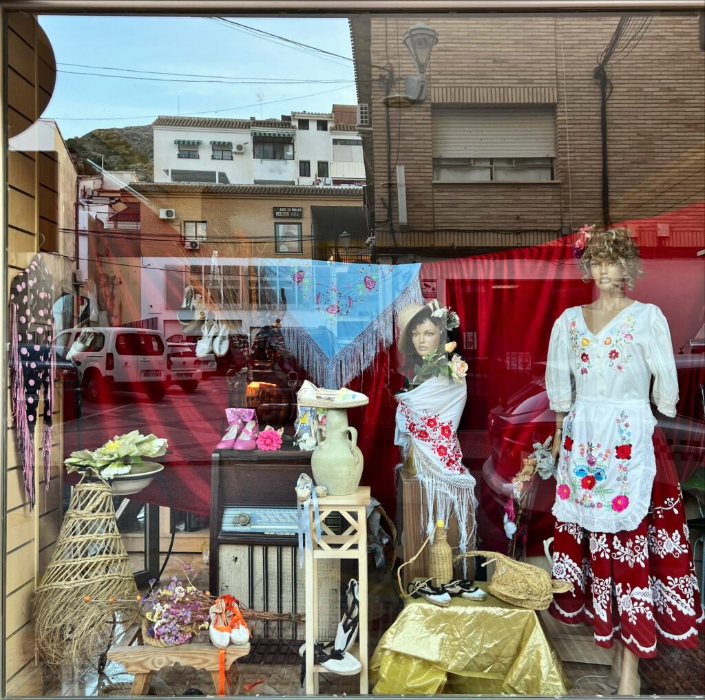 COMERCIO| Ganadores del III Concurso de decoración de puertas, locales y escaparates San Isidro 2023