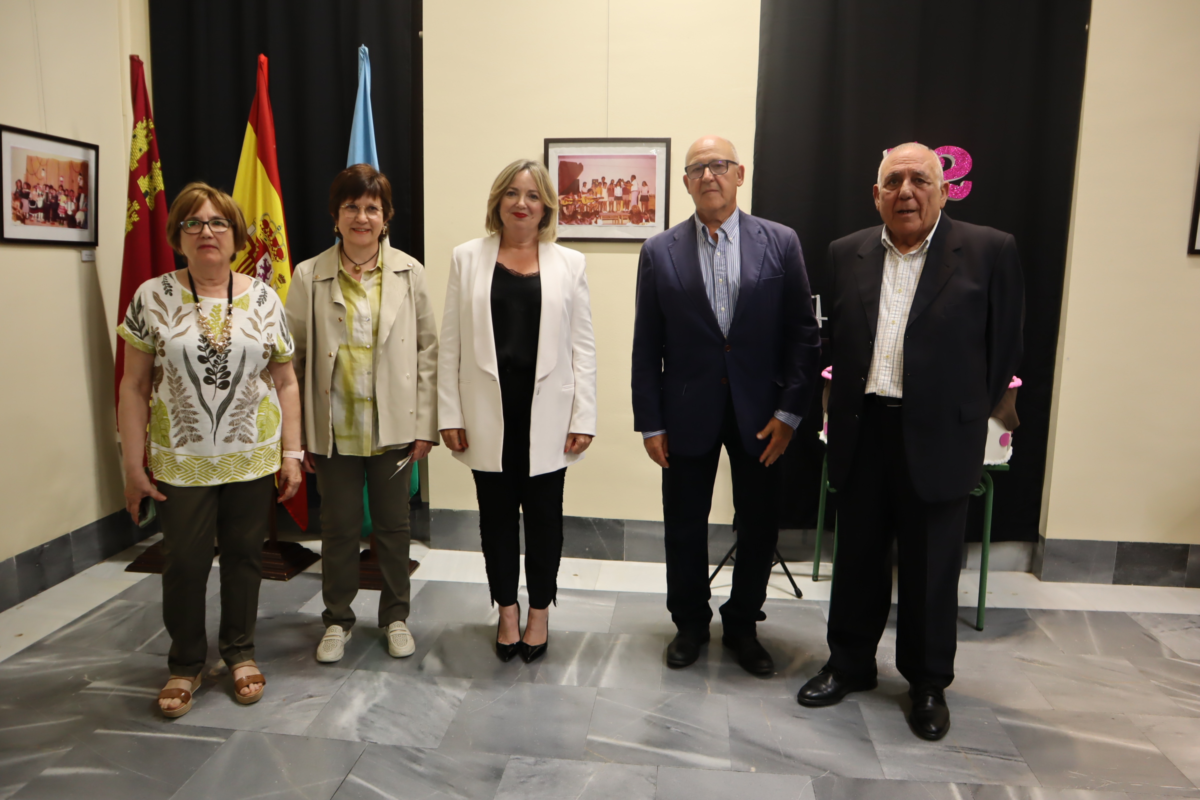 El colegio Nuestra Señora del Carmen de Lo Pagán celebra con una exposición su 50 aniversario