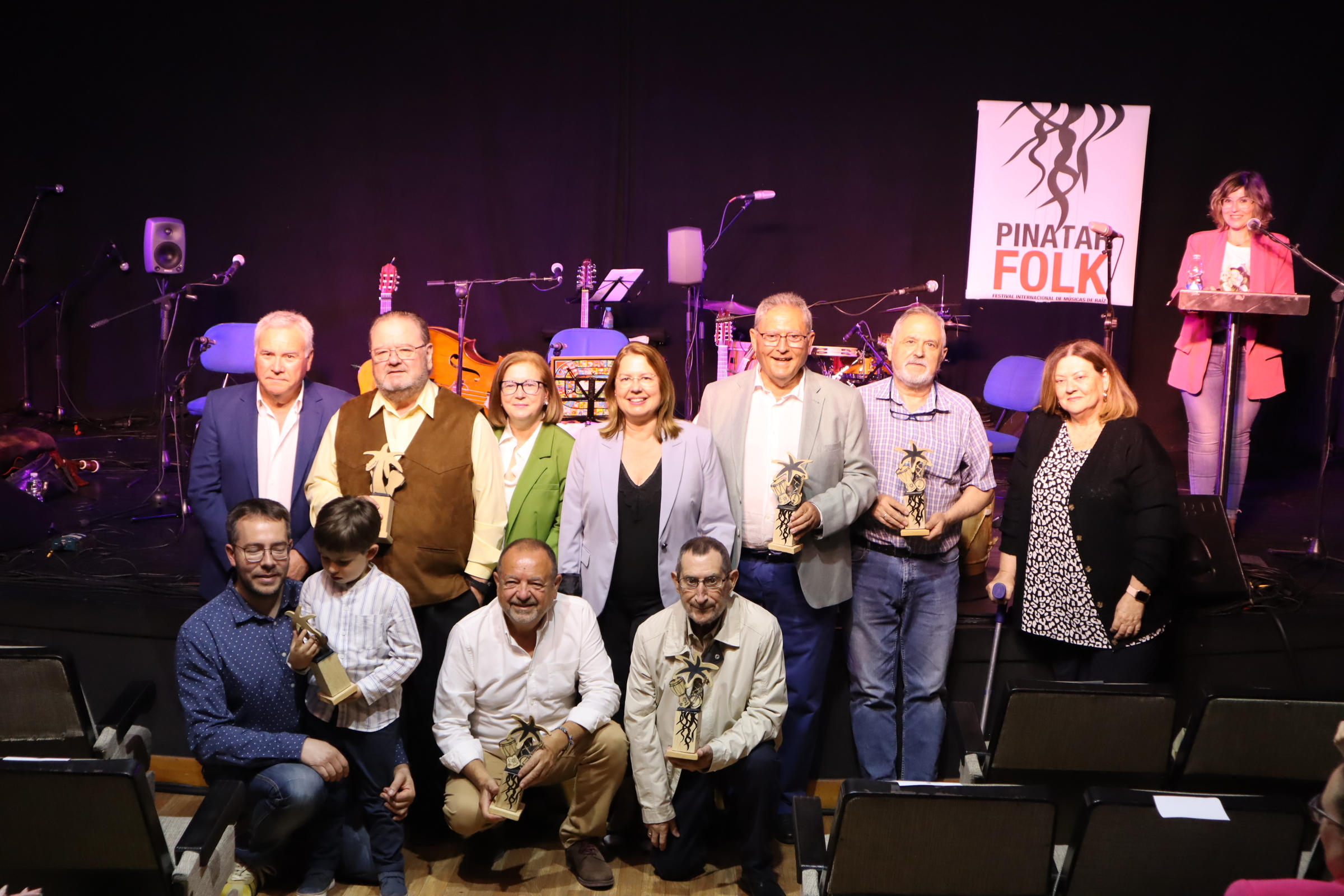 Pinatar Folk arranca con los sonidos de Malagatos y Juan José Robles