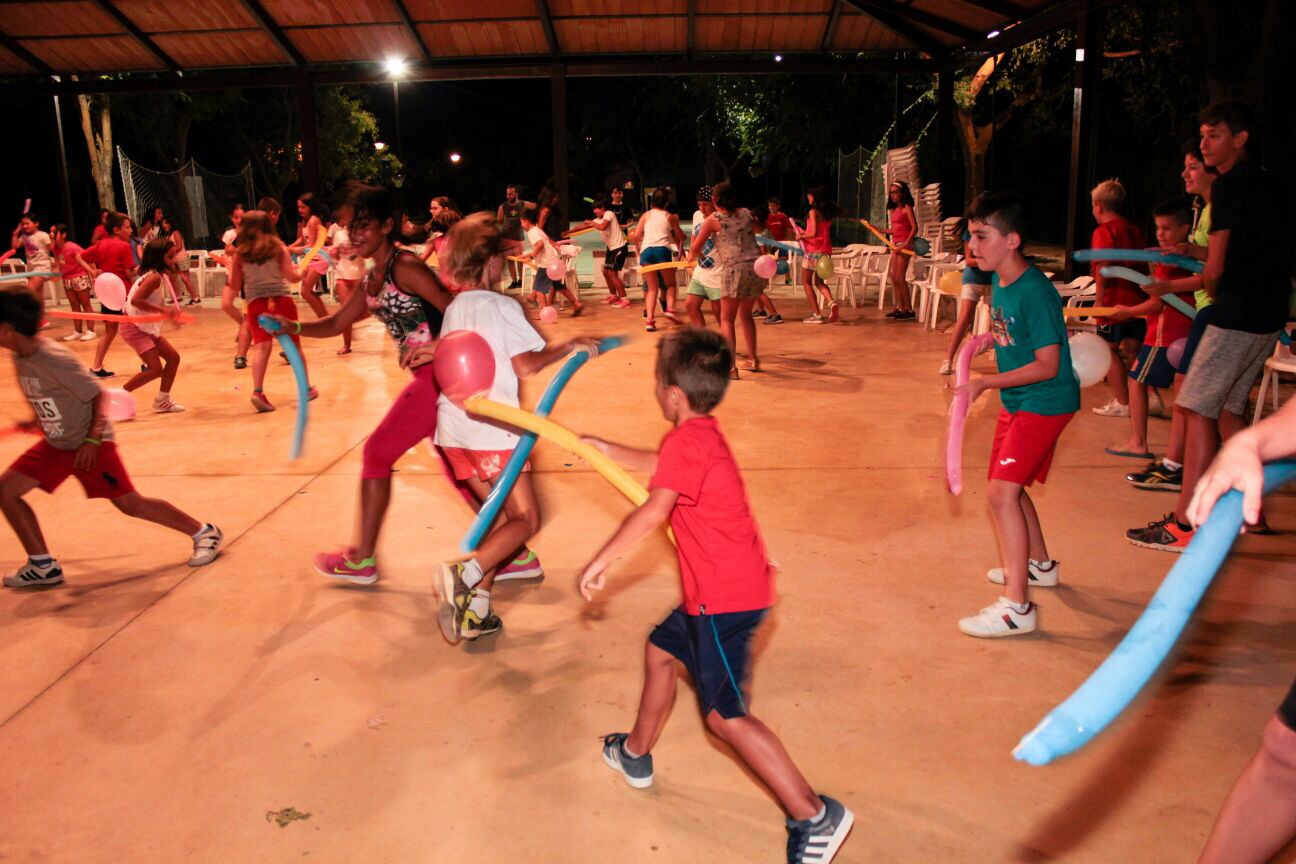 Huétor Tájar ayudará a los padres a conciliar su vida laboral y familiar durante este verano