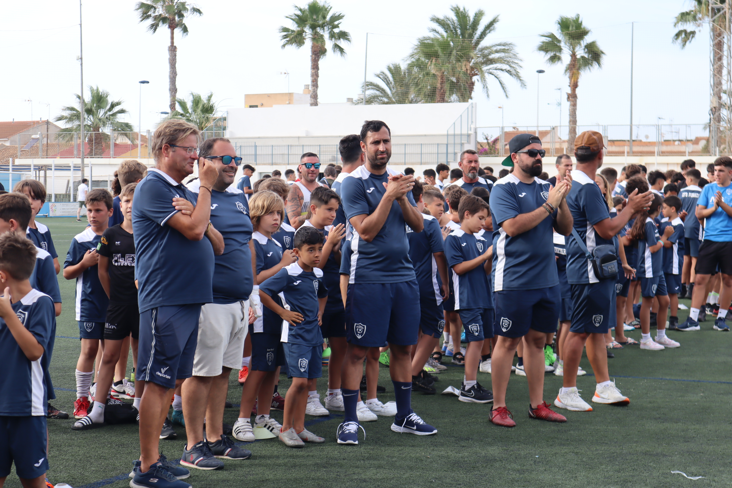 La Escuela de Fútbol Base clausura la temporada con una jornada de convivencia