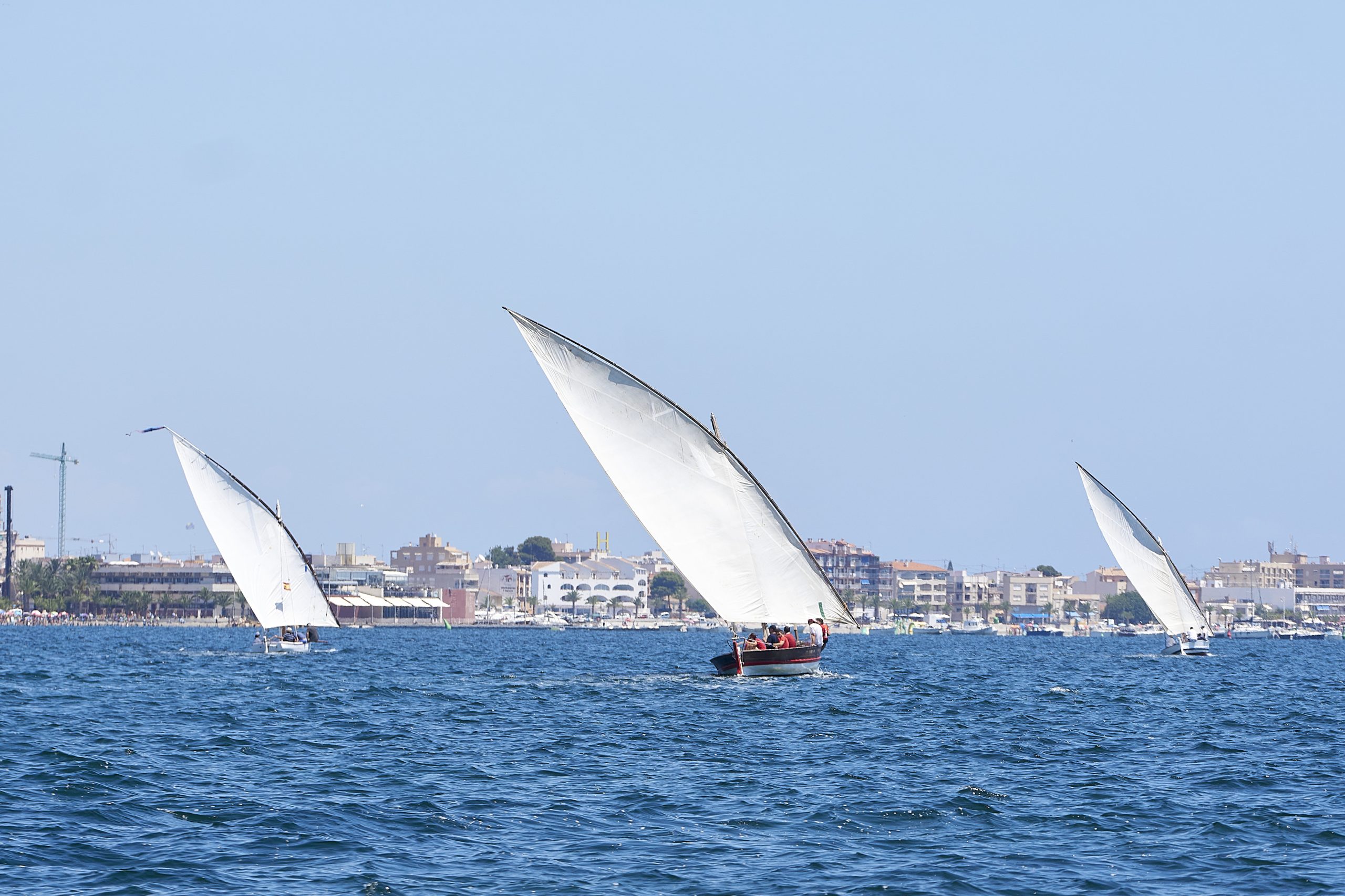 Flor de Mayo de Los Nietos, primer clasificado de la III Regata de Vela Latina