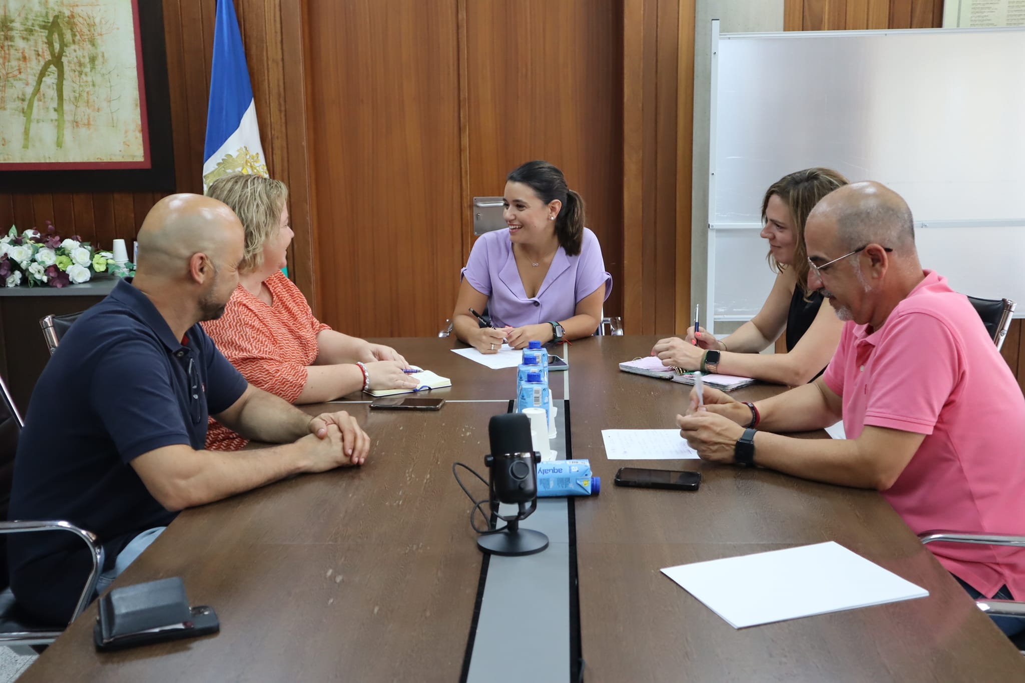 La alcaldesa de San Pedro del Pinatar recibe a la directiva de COEC