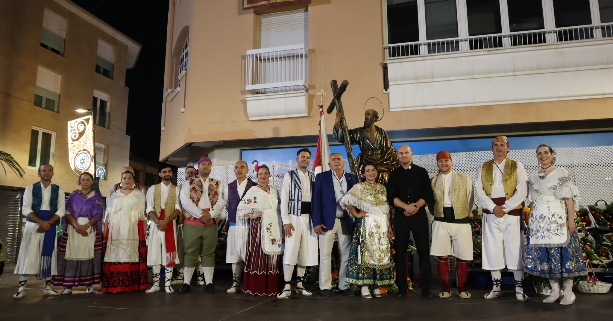 Los pinatarenses honran a San Pedro Apóstol en la tradicional Ofrenda de Frutos