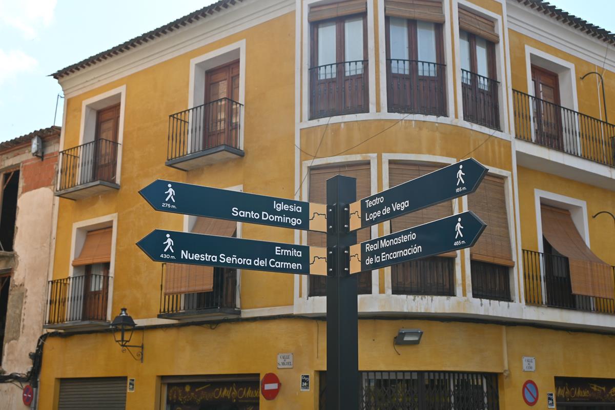 TURISMO| El Ayuntamiento de Mula inicia la renovación de las señales del casco antiguo