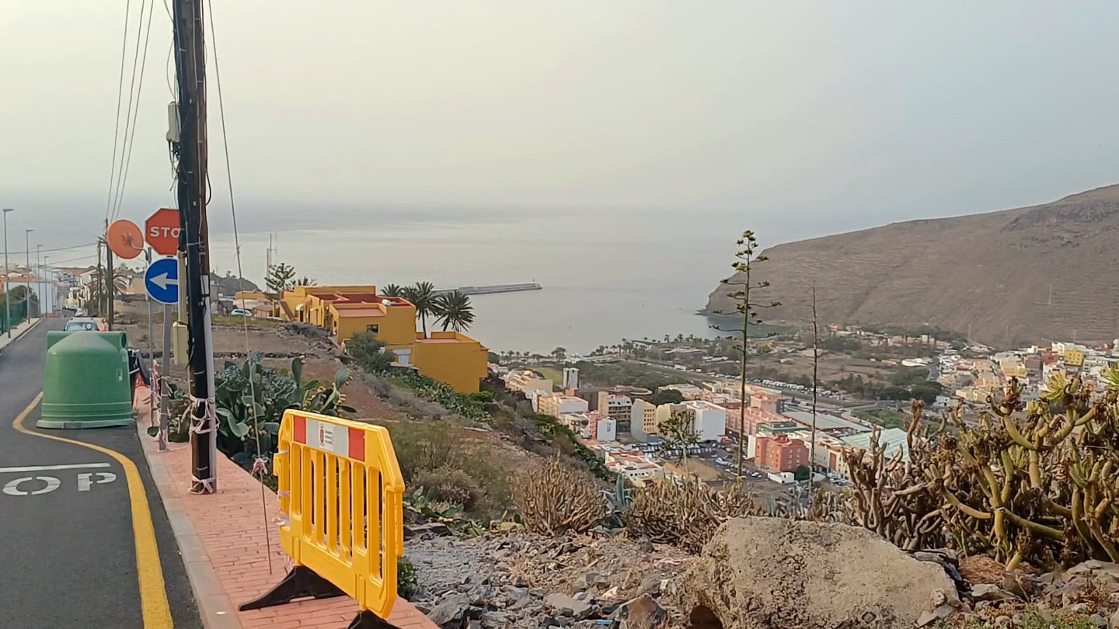 San Sebastián mejora la seguridad de los viandantes con la instalación de nuevas barandillas en zonas peatonales