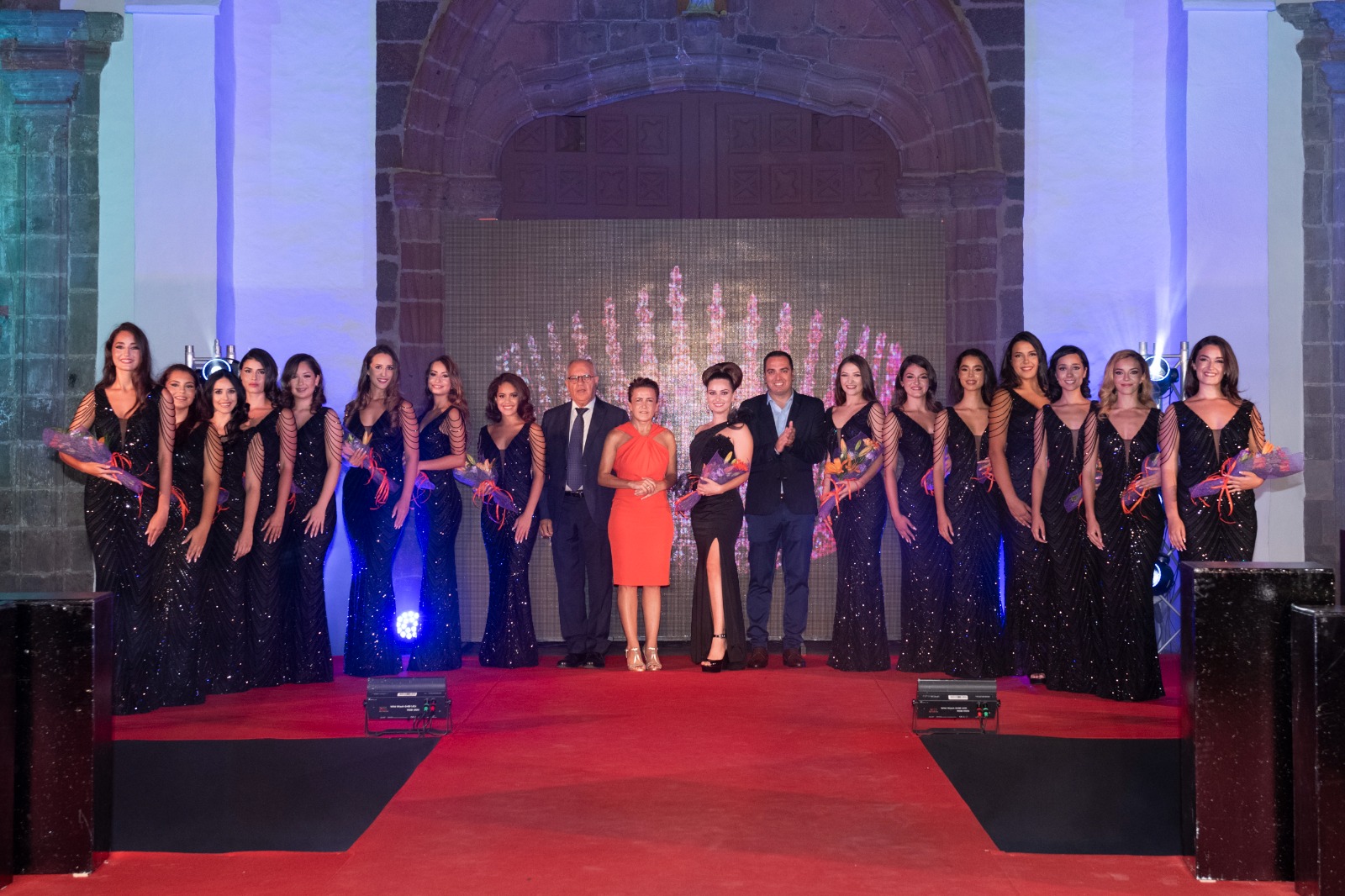 Quince jóvenes optan a convertirse en Reina de las Fiestas Lustrales de La Gomera 2023