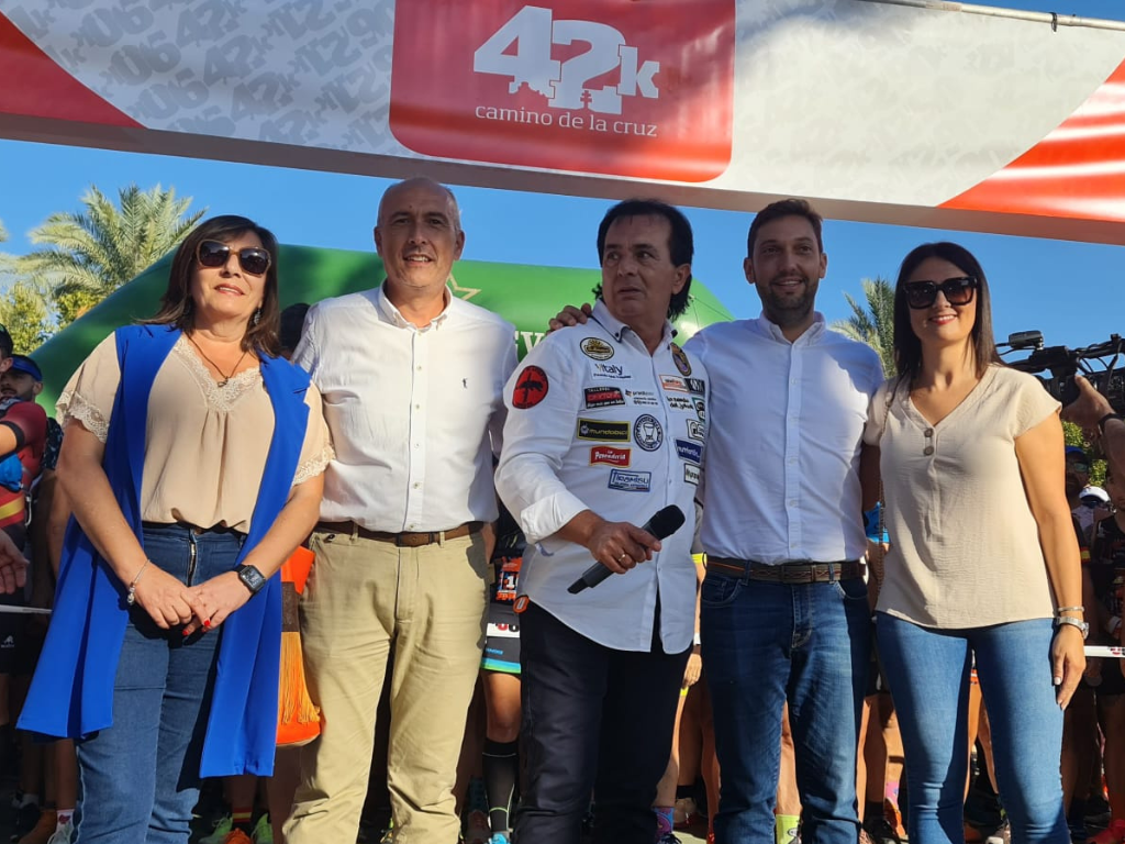 DEPORTES| El concejal de Deportes da el pistoletazo de salida de la 42K Camino de la Cruz
