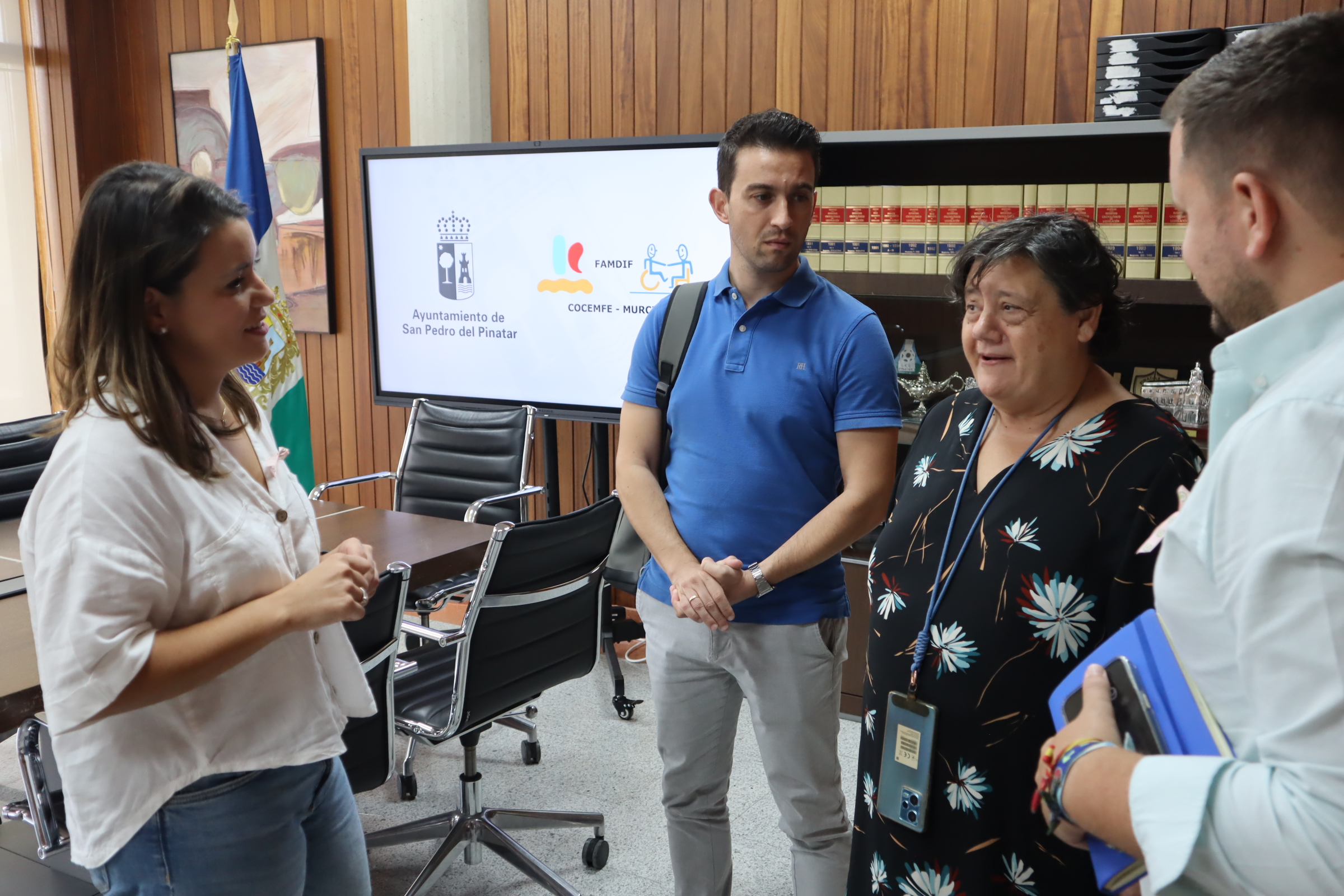 El Ayuntamiento de San Pedro del Pinatar y FAMDIF coordinan mejoras de accesibilidad en el municipio