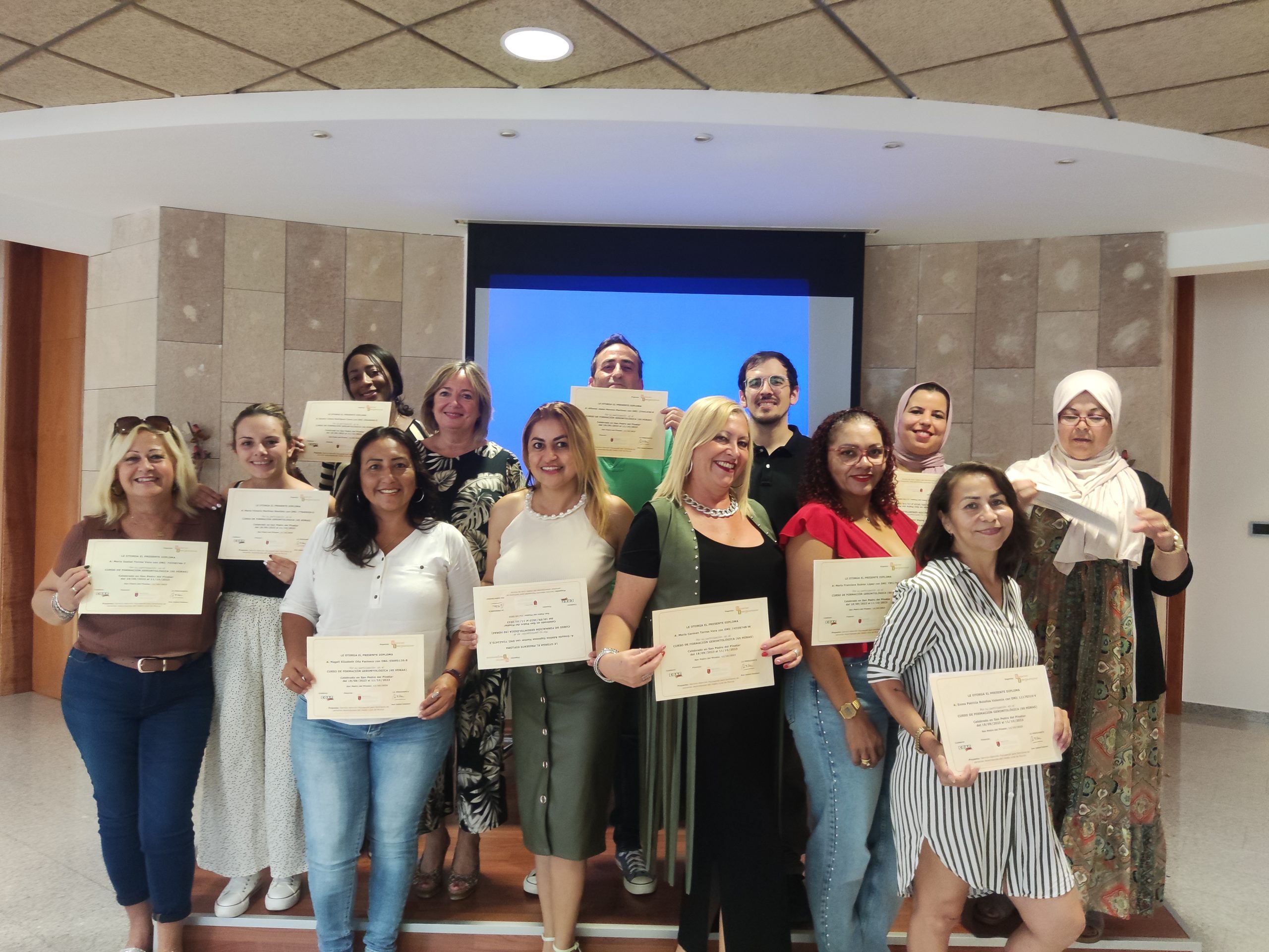 La concejalía de Mujer e igualdad clausura un curso de Gerontología