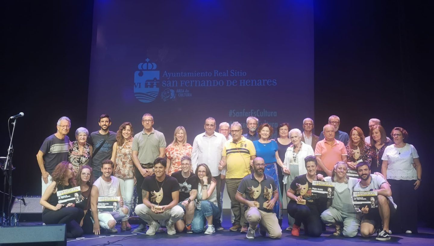 Una emotiva gala, repleta de música y humor, pone fin al Certamen de Teatro Aficionado ‘El Moscardón’