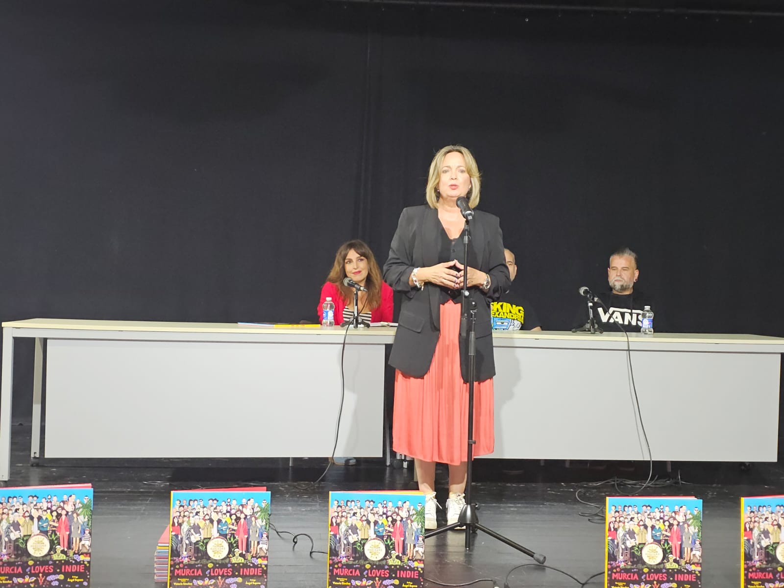 Victoria Sánchez presentó 'Murcia loves indie' en San Pedro del Pinatar