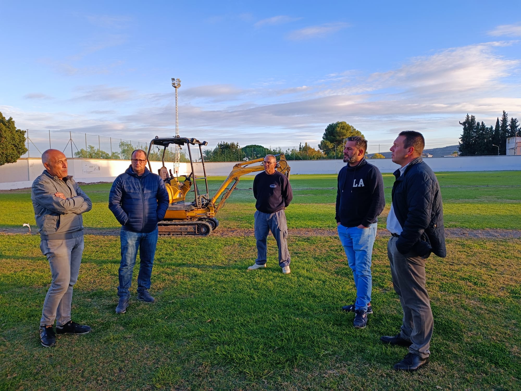 DEPORTES | El Ayuntamiento de Mula está llevando a cabo actuaciones de mejora y adecuación en la Instalación Deportiva del Campo Municipal de Deportes, situado en el camino del Curtís