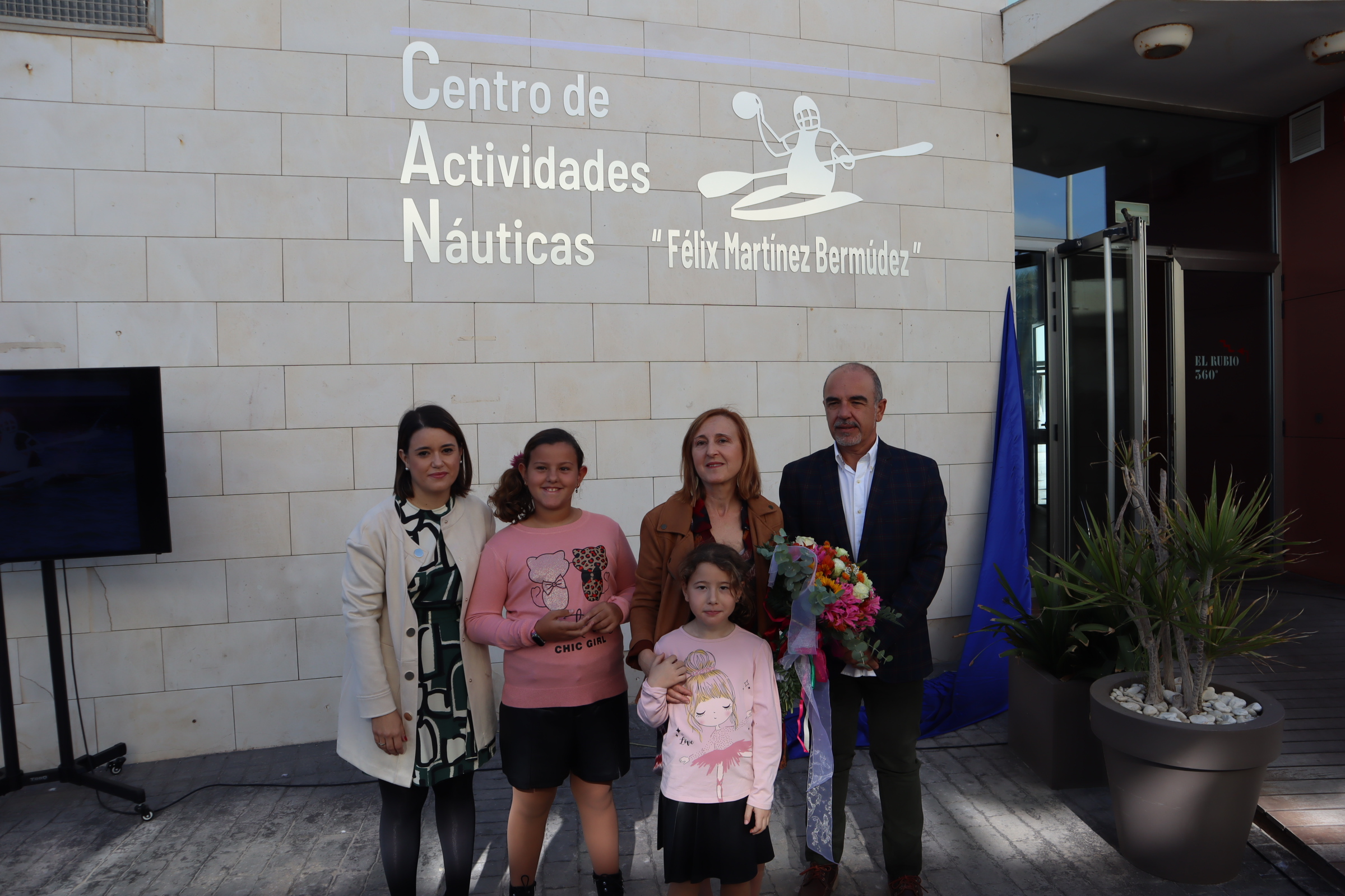 El Centro de Actividades Náuticas ya lleva el nombre del Félix Martínez Bermúdez