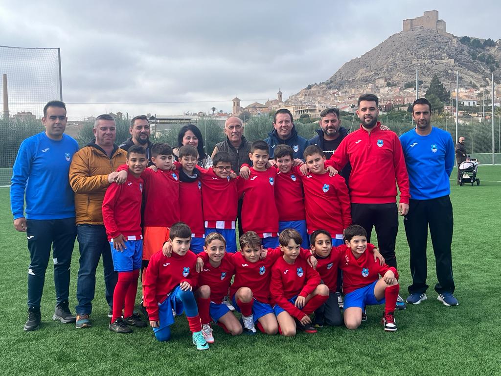 DEPORTES| El alcalde de Mula acude a la jornada de convivencia del Muleño CF