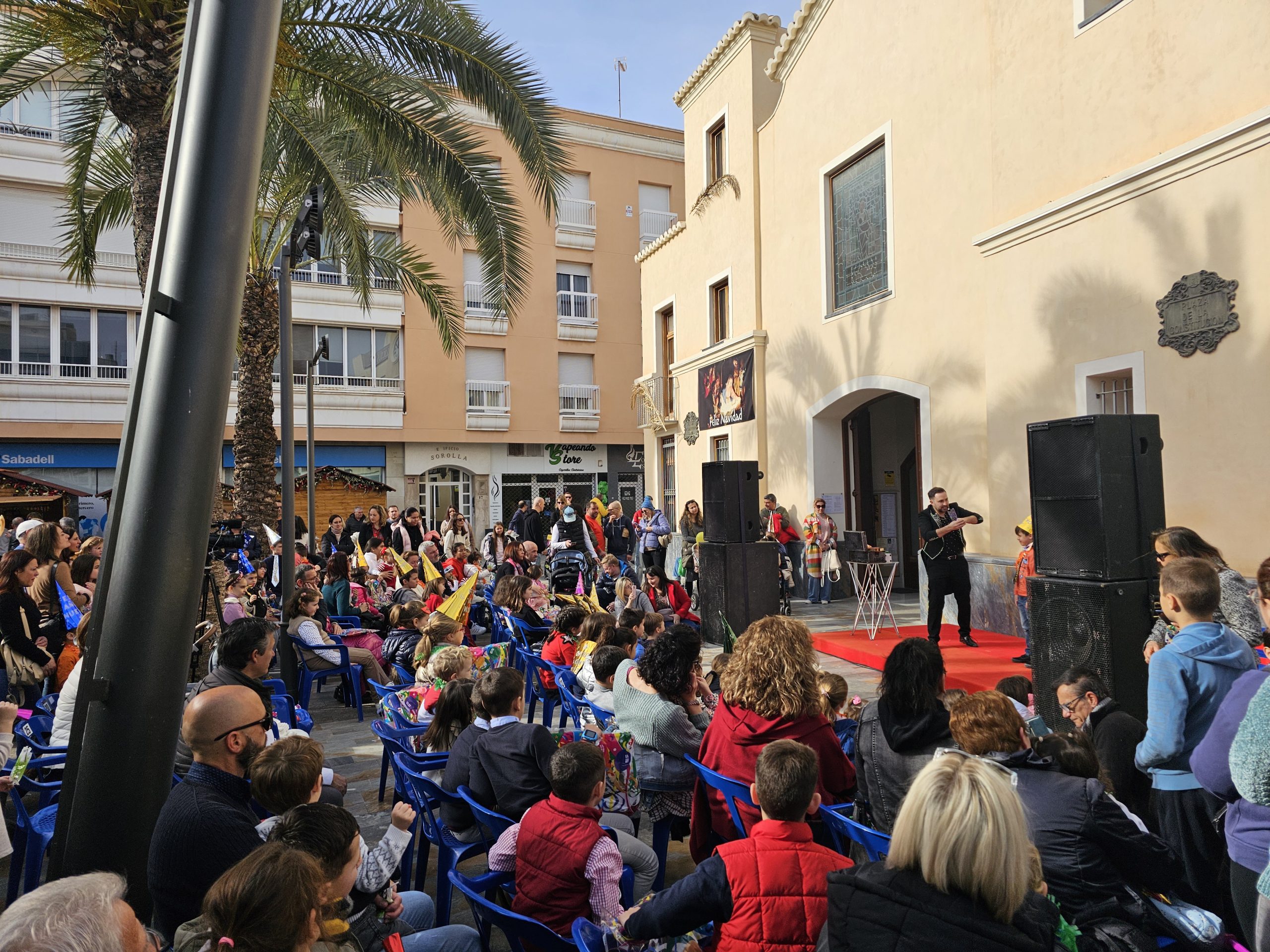 Los niños pinatarenses despiden el año con magia