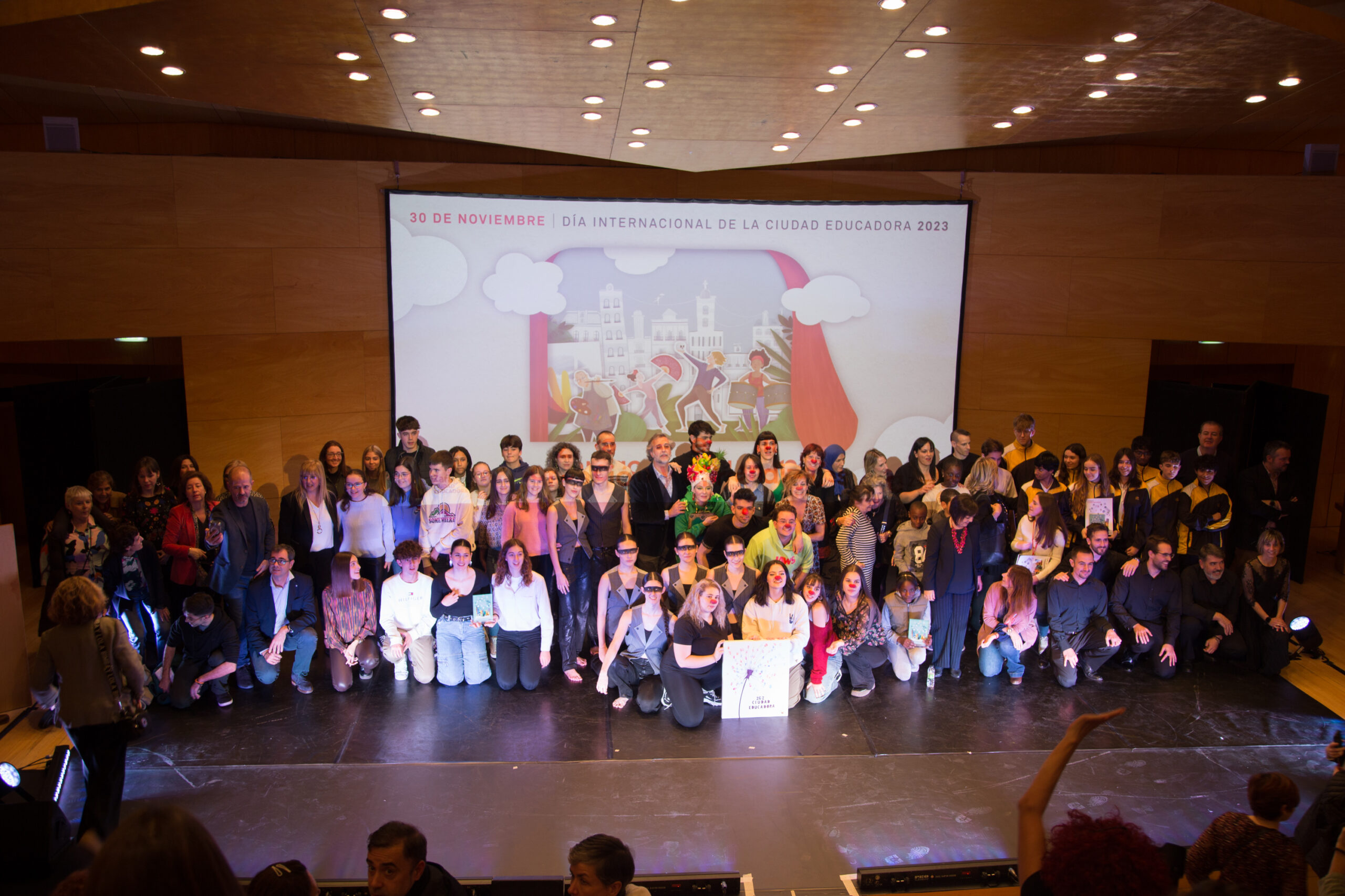 Zaragoza premia al CEIP Ramiro Solans y al colegio Cristo Rey por sus proyectos innovadores en materia educativa. Noticia. Ayuntamiento de Zaragoza