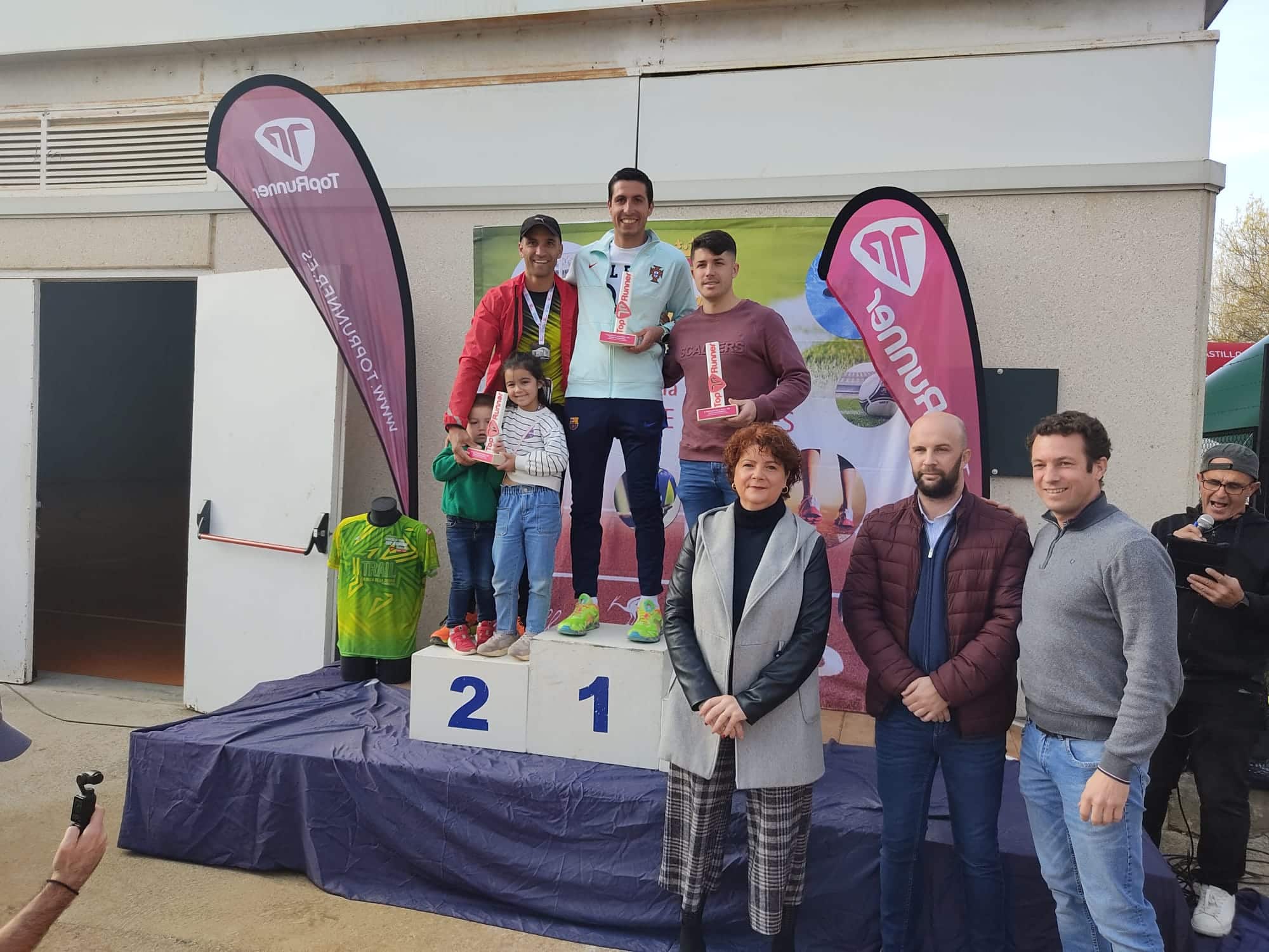 Éxito de participación en el “II TRAIL CAZALLA DE LA SIERRA – TOP RUNNER”. – Cazalla de la Sierra