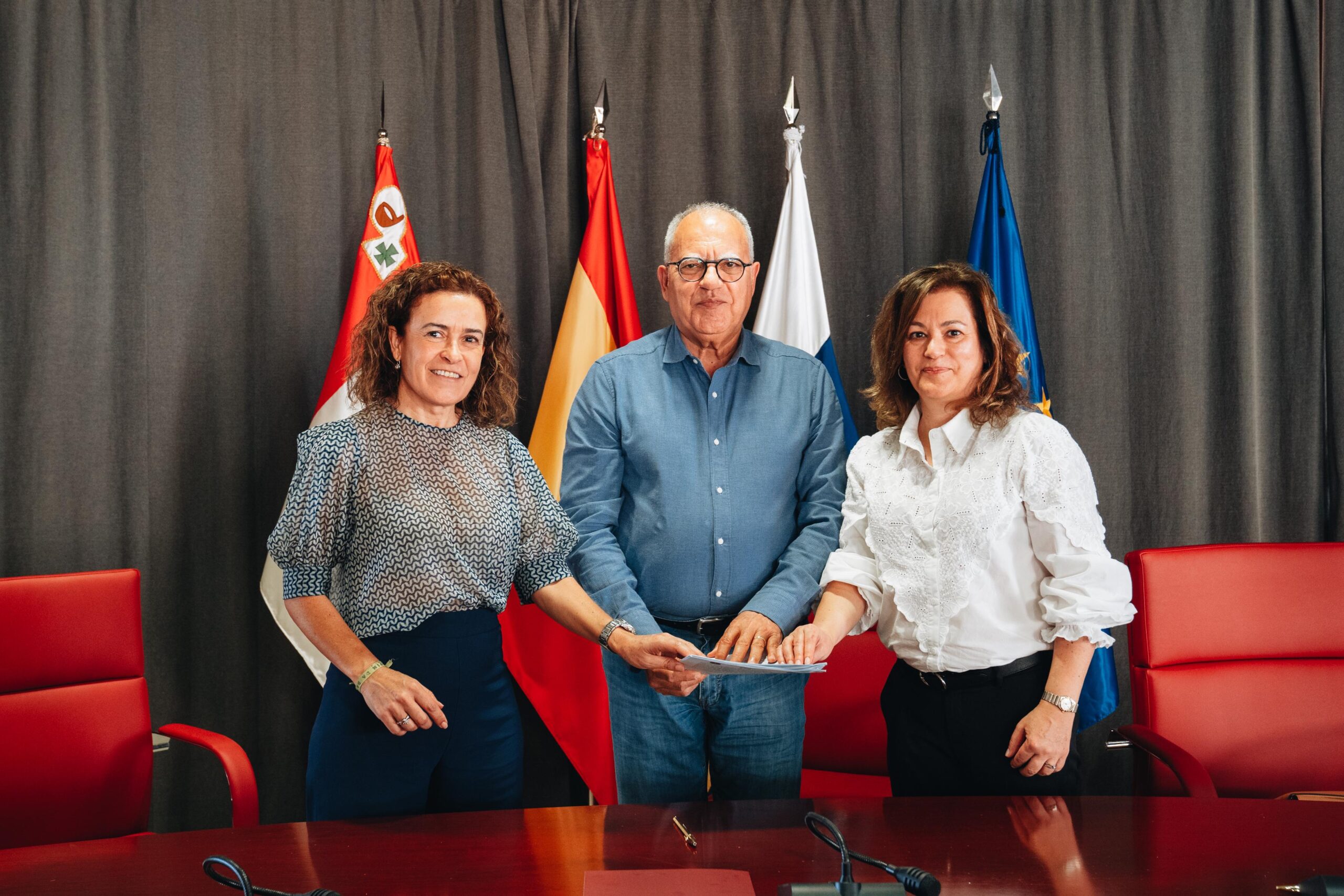 Cabildo, Ayuntamiento de San Sebastián y VISOCAN firman el convenio para la construcción de viviendas protegidas en el municipio