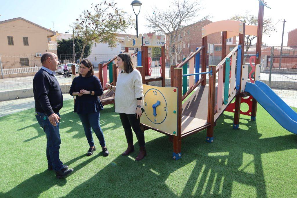 Mantenimiento Urbano reforma el parque de calle Cuenca en Lo Pagán 